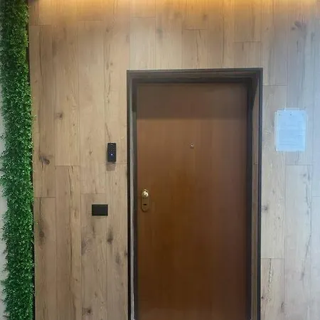Apartment Gold